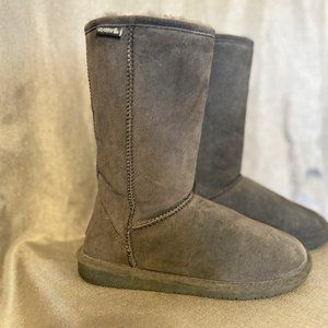 BearPaw Gray 10" shaft boots, size 9